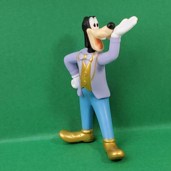 2021 Disney - Goofy - McDonald's Happy Meal toy - Picture 1 of 4